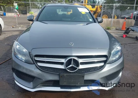 2018 Mercedes-Benz C 300 4Matic из США, поврежденный, VIN WDDWF4KB3JR385541